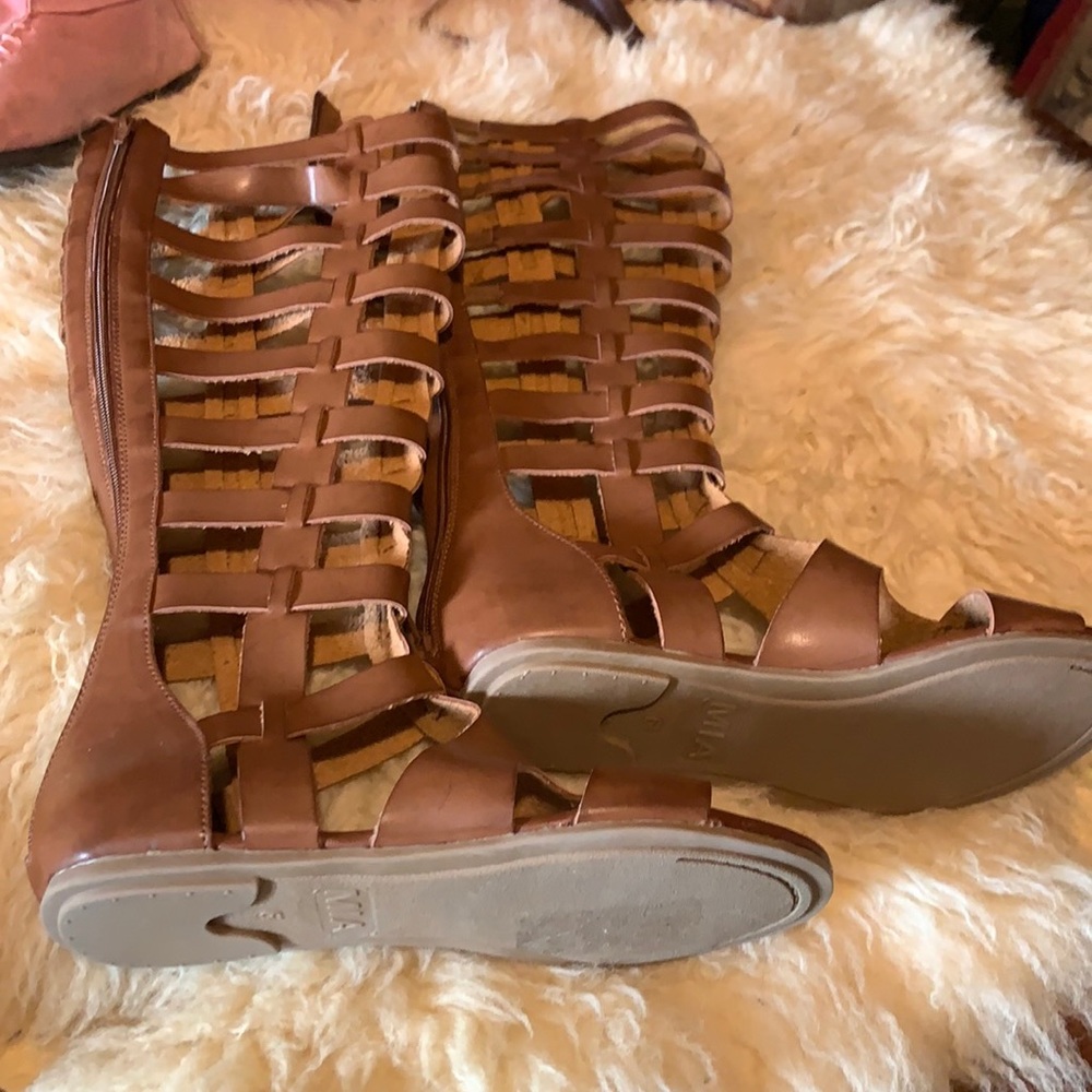 Mia thick genuine leather gladiator sandals